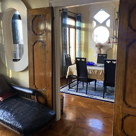 Luxury On The Grand Canal
